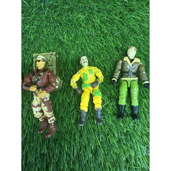 Vintage Military Style Action Figures Lot of 7 Loose 3.75" Military Collection - Picture 5 of 9